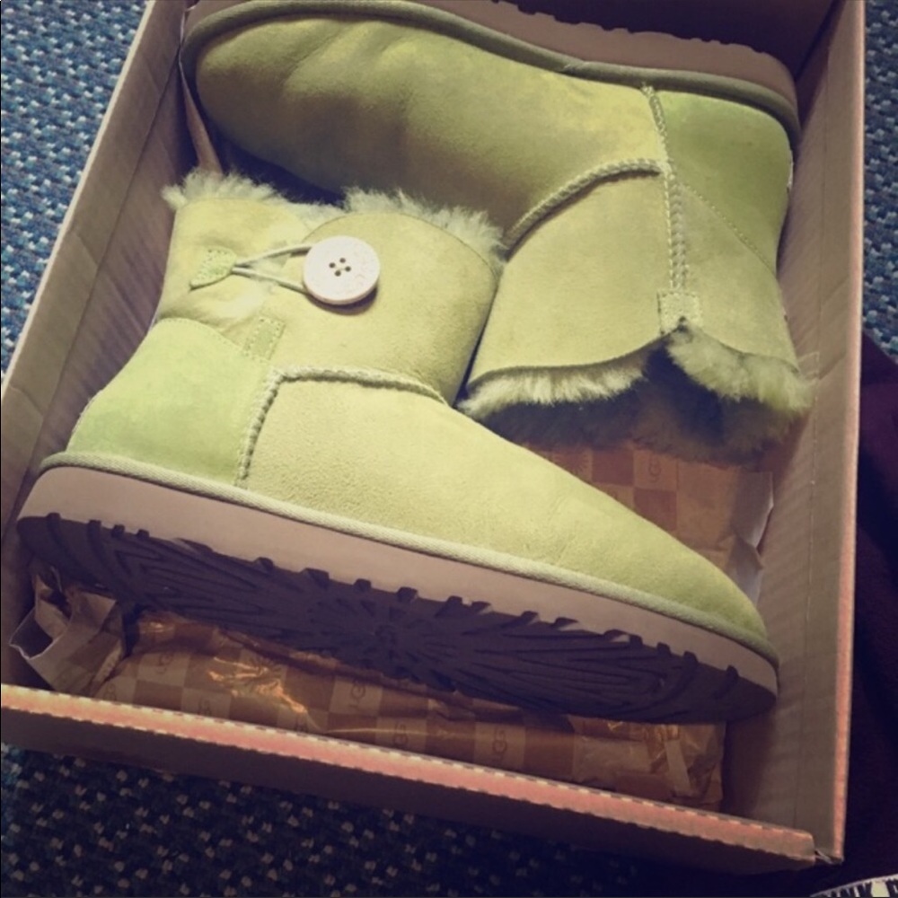 Need gone - Picture 3 of 3